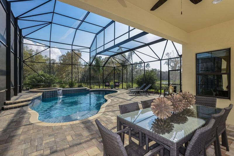 017 - Freeform Pool and Spa