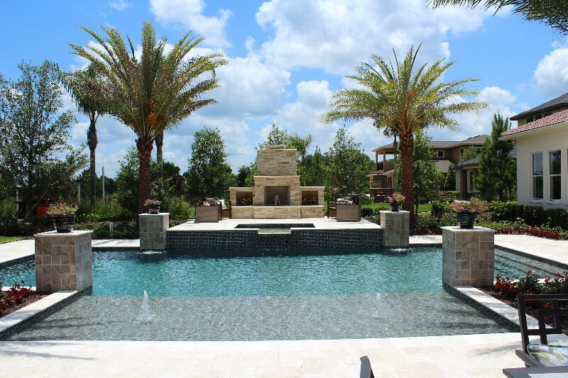 018 - Classic Pool and Spa with Sunshelf and Bubblers
