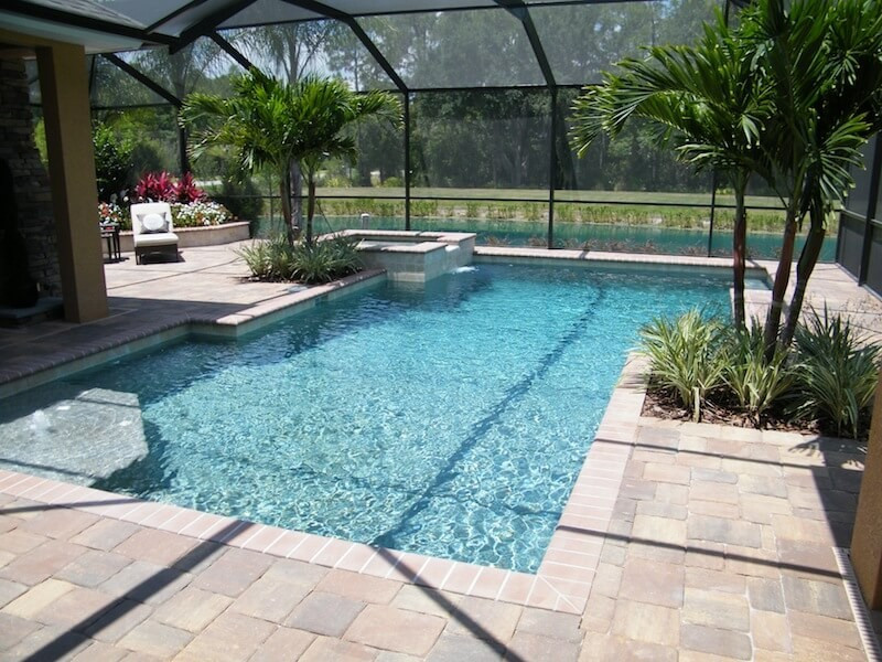 098 - Classic Pool with Sunshelf