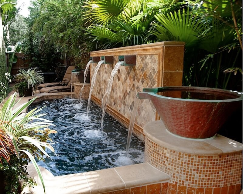 005 - Spa with Water Bowls and Scuppers