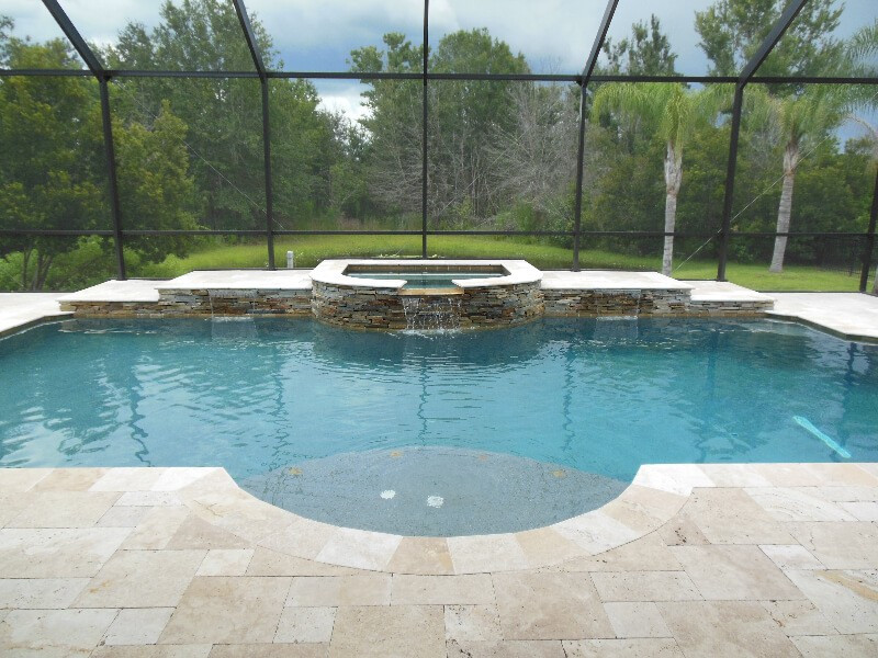 014 - Classic Pool with Sunshelf and Raised Spa