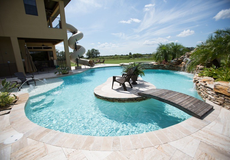 016 - Freeform Island Pool