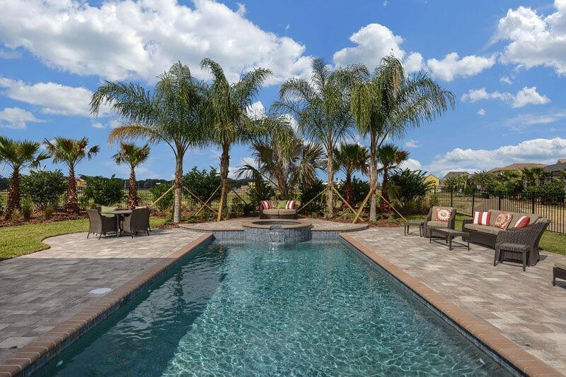 034 - Classic Pool with Raised Spa