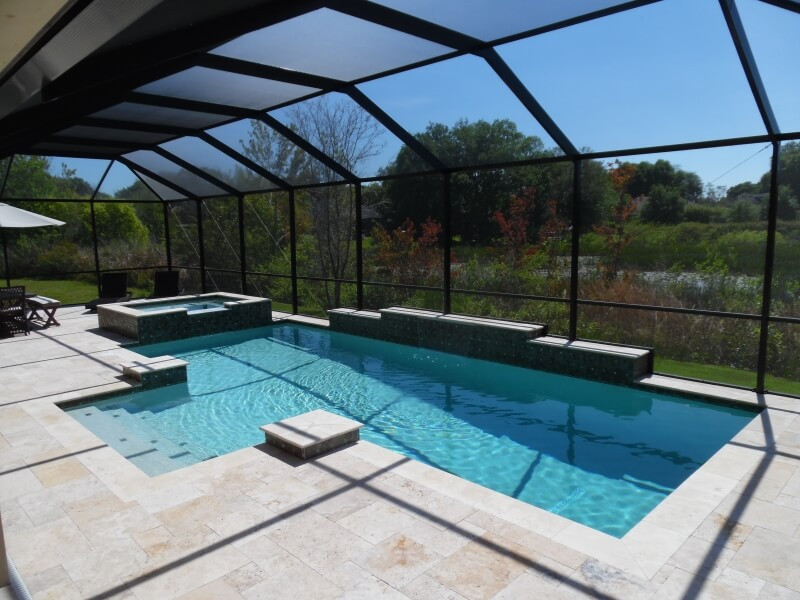 1010 - Classic Pool and Spa with Raised Wall