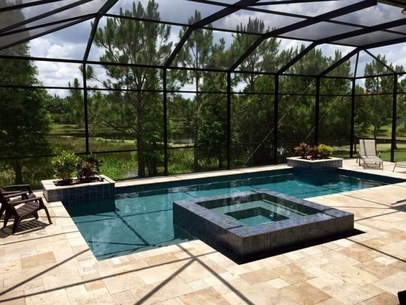 1018 - Classic Pool with Raised Spa and Planters