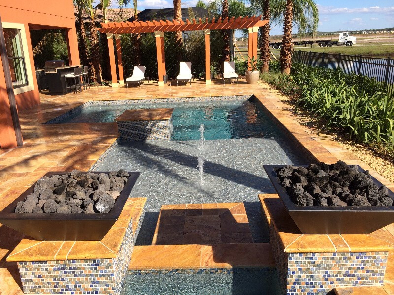 267 - Classic Sunshelf Pool with Bubblers and Fire Bowls
