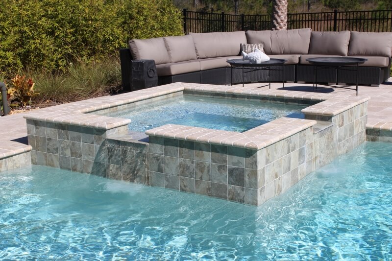 3008 - Raised Spillway Spa