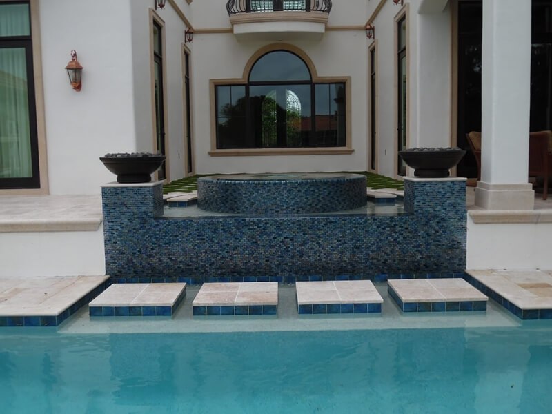 427 - Raised Spa with Fire Bowls