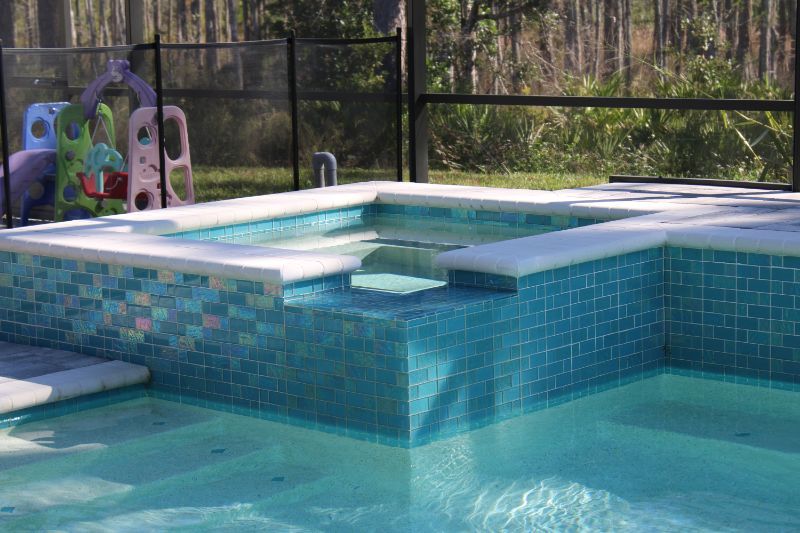 Geometric raised spa