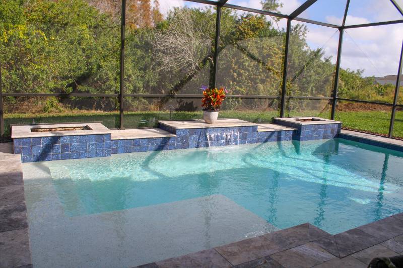 pool-with-Scuppers1