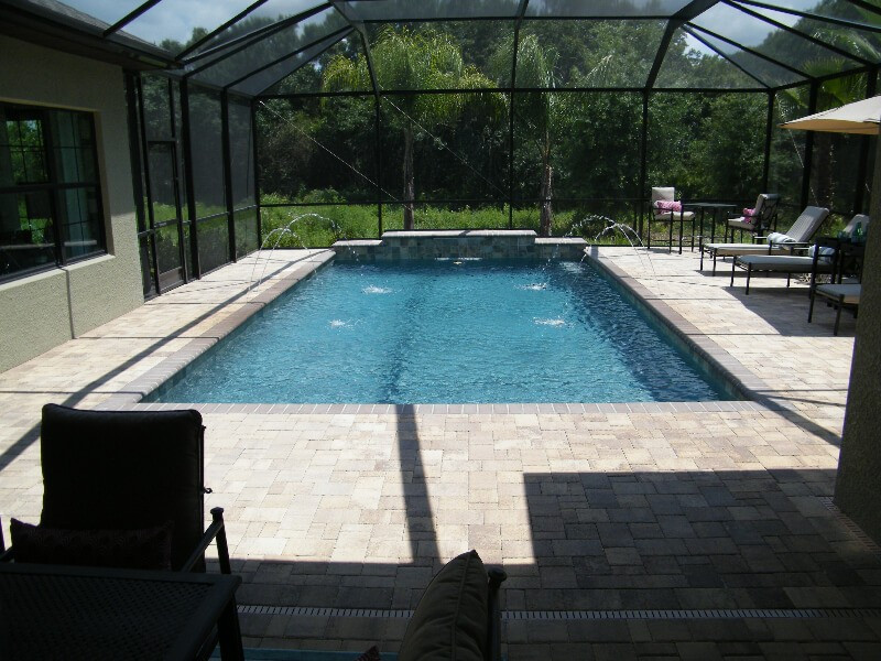 1031 - Classic Pool with Raised Wall